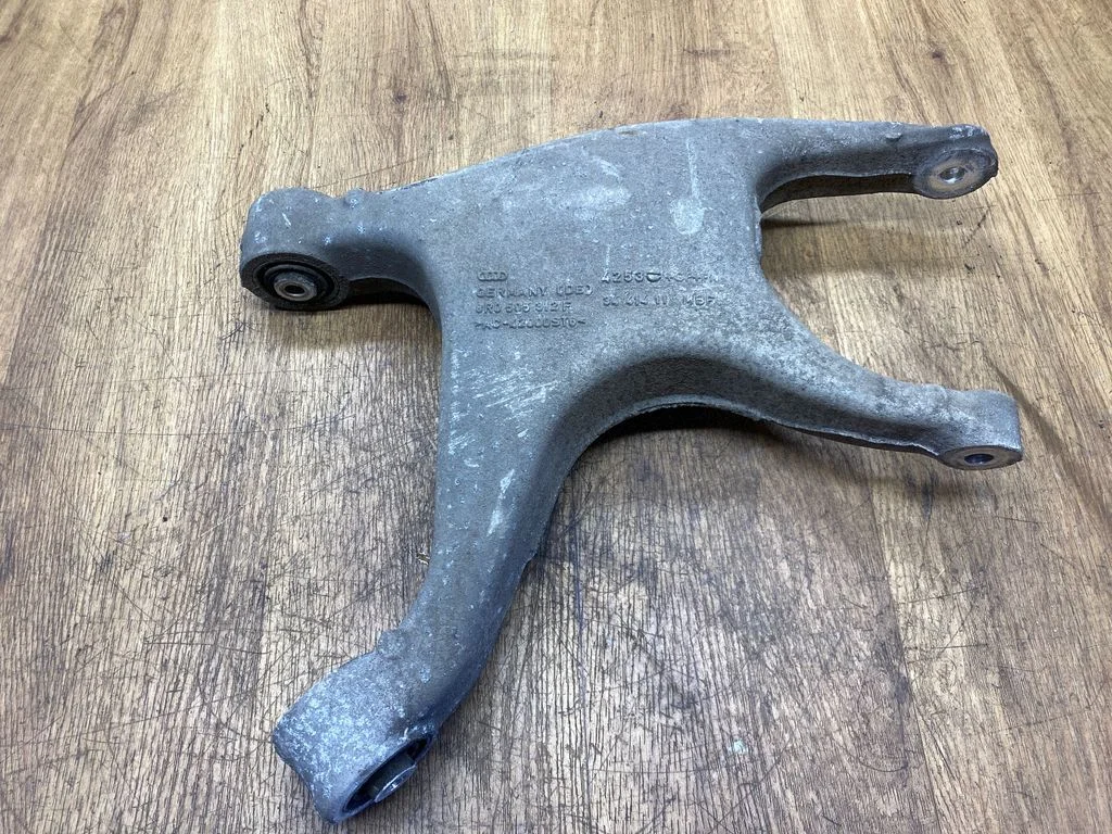 Rear upper control arm/wishbone 8R0505312F