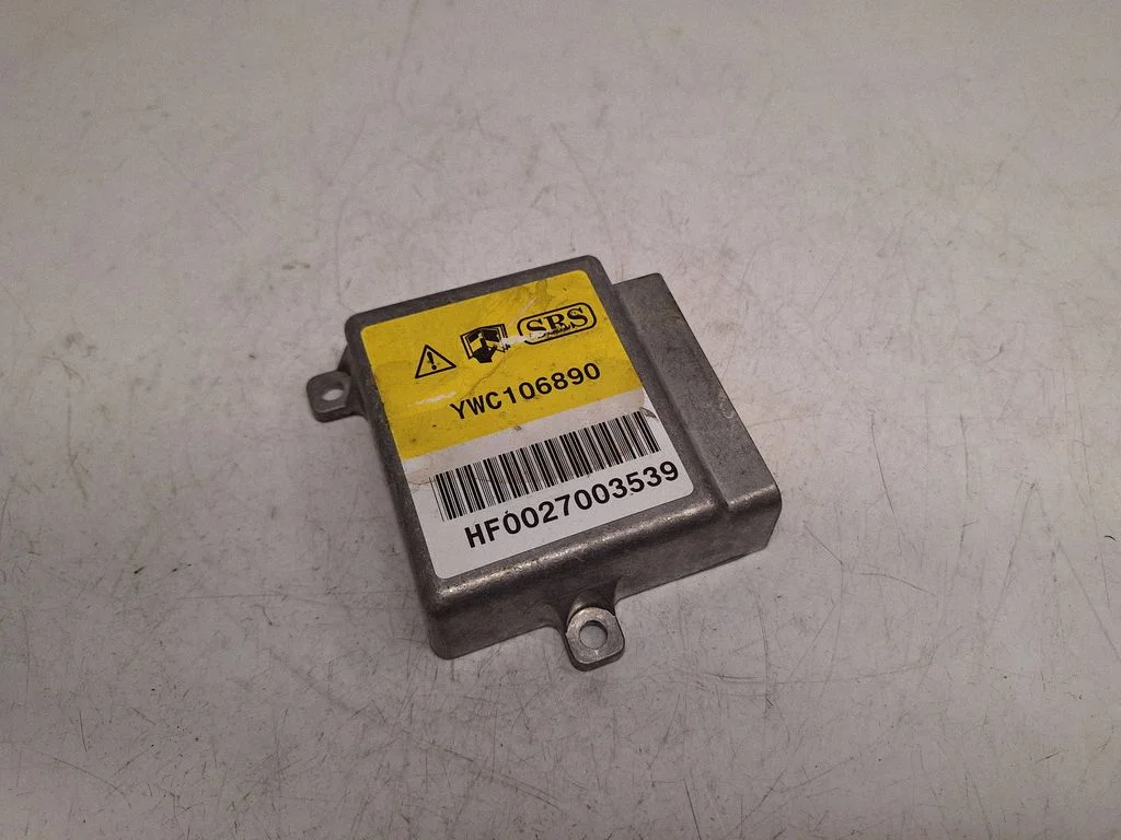 Drošības spilvenu vadības bloks YWC106890