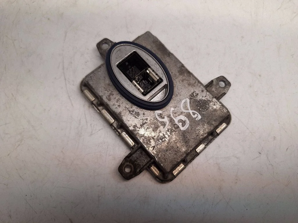 Xenon vadības bloks 7317408