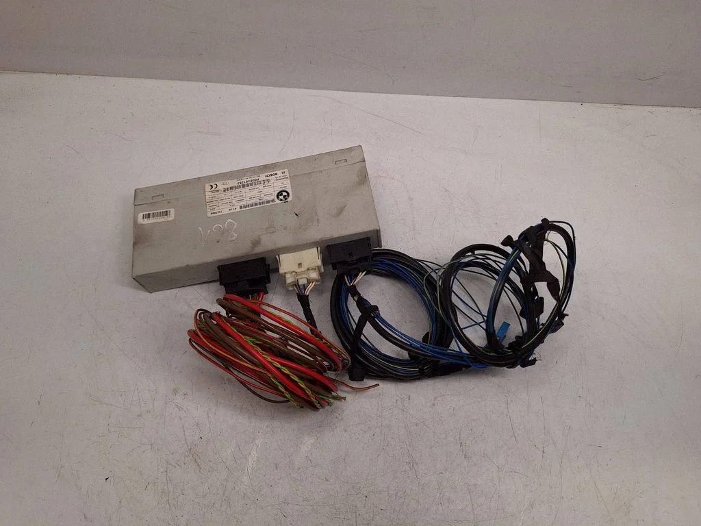 Tailgate/trunk control unit/module 61357327886