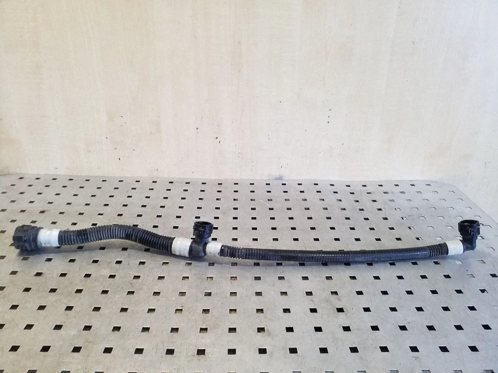 Elektromobilio variklio aušinimo žarnelės/vamzdeliai
