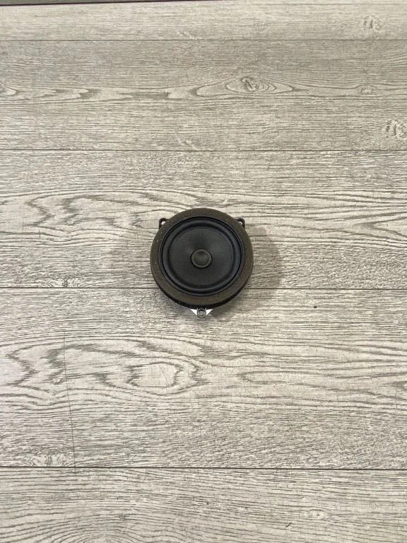 Front door speaker – BMW 3 Series F30 F35 F31 (2012-2018)