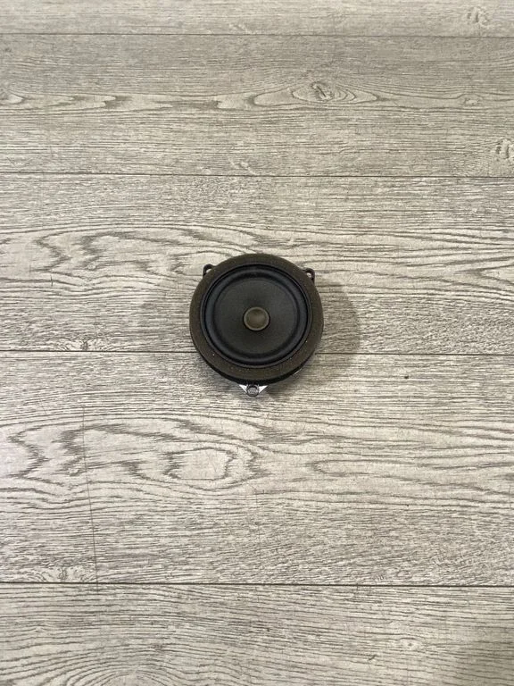 Front door speaker – BMW 3 Series F30 F35 F31 (2012-2018)