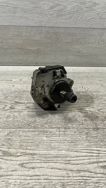 Fuel injection high pressure pump – BMW 5 Series E60 E61 (2004-2010)