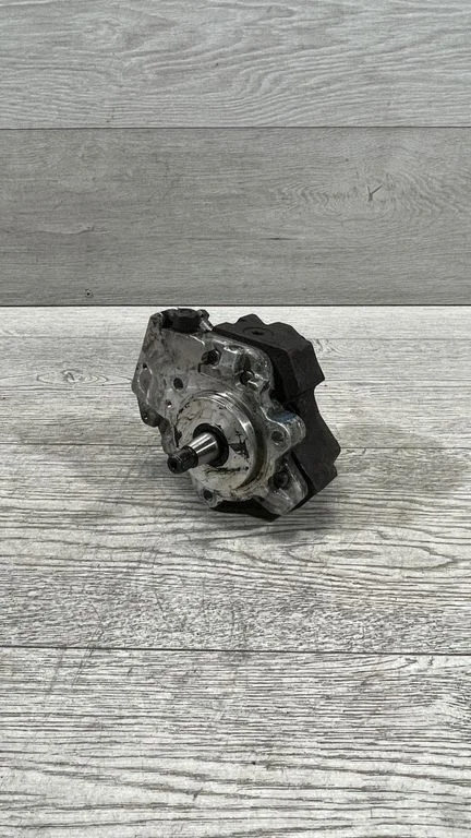 Fuel injection high pressure pump – BMW 5 Series E60 E61 (2004-2010)