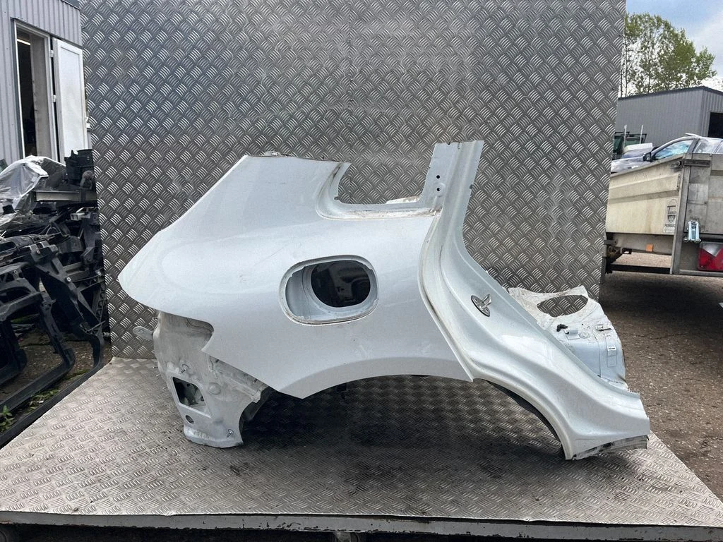 Front quarter panel – right