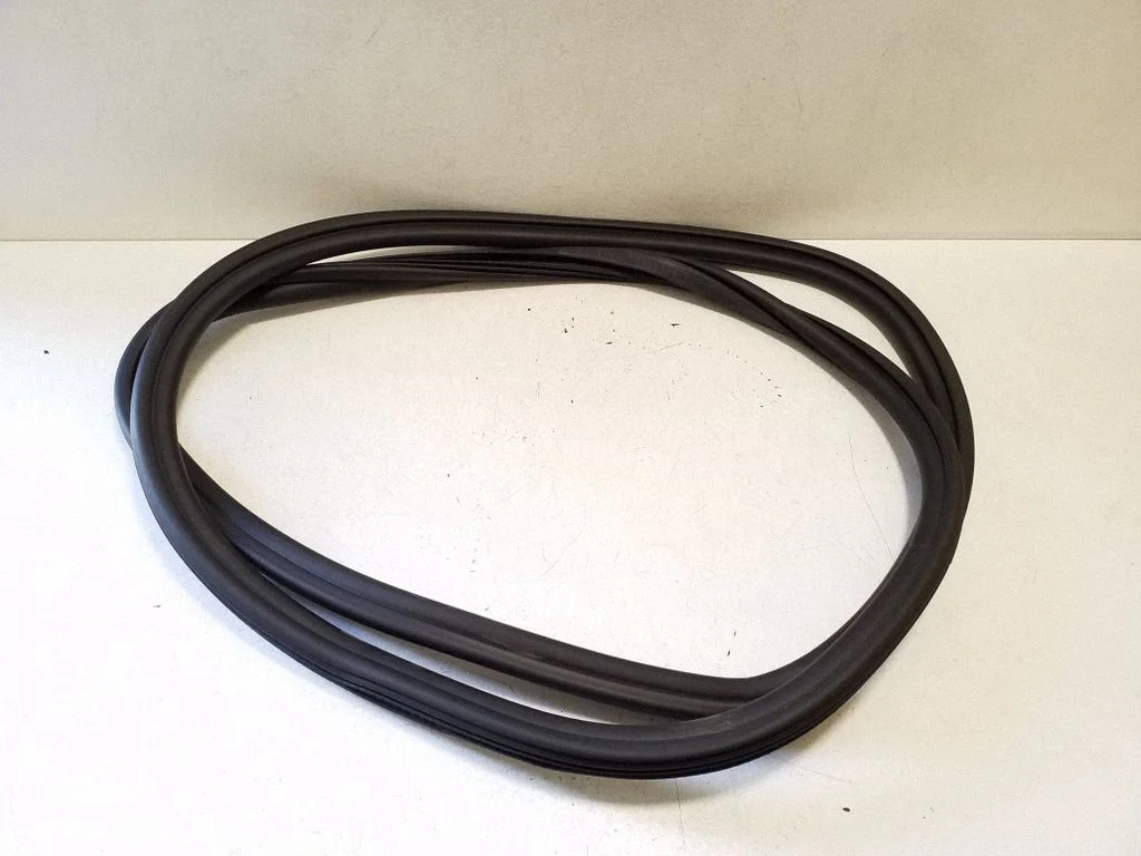 Tagaukse tihend (kere pool) – Porsche Macan (95B) (2014-2018)
