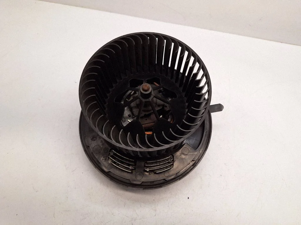 Heater fan/blower – BMW X3 F25 (2010-2017)