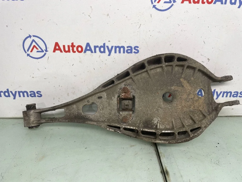 Aizmugurējā svira (dakša) 1094890