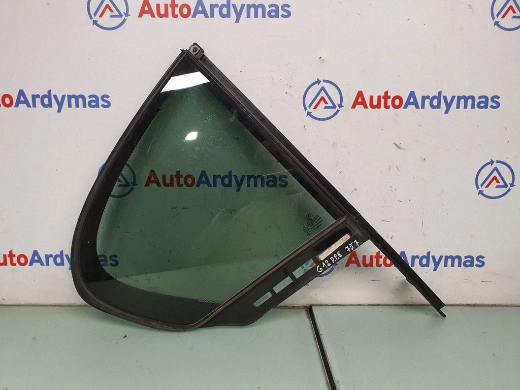 Rear vent window glass 7373896