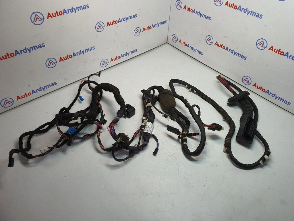 Rear door wiring loom 6839117