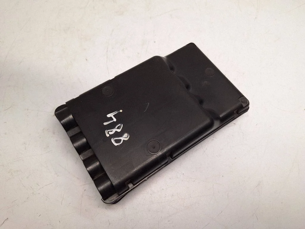 Plussjuhtmete ühendussõlm 9343465 – BMW i3 (2013-)