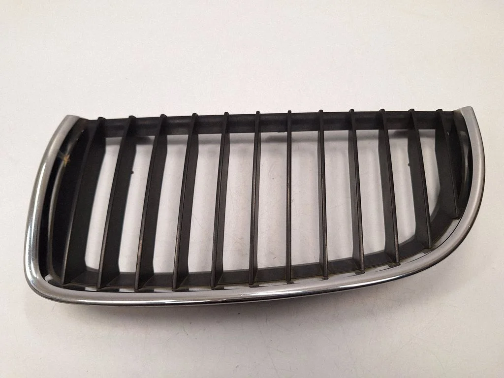 Front grill – BMW 3 Series E90 E91 (2005-2012)