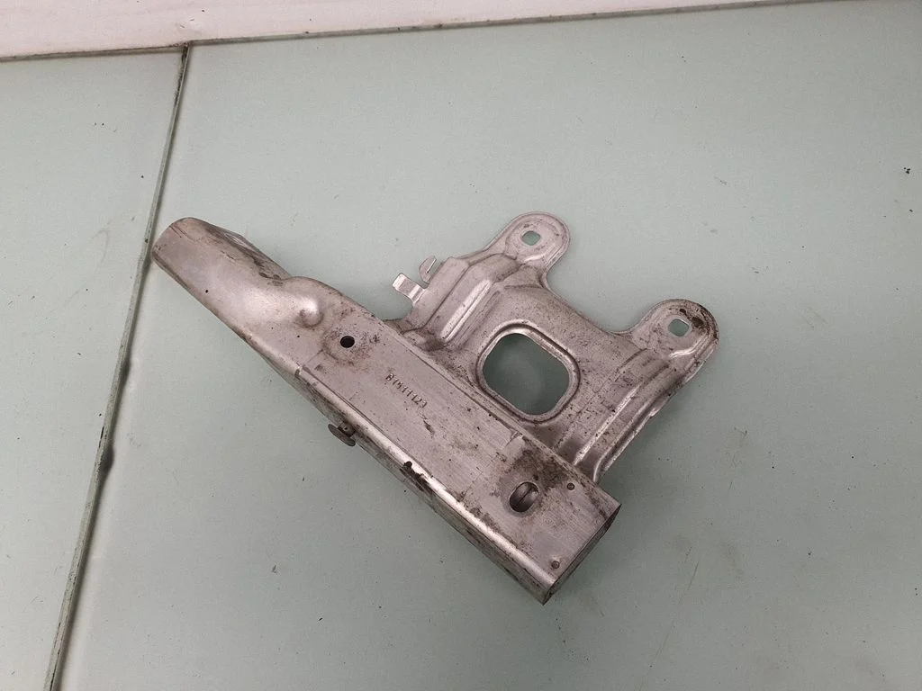 Radiator support slam panel bracket 7266193