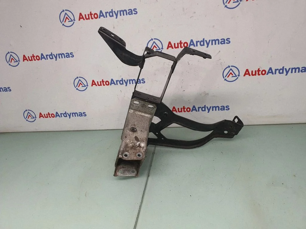 Radiator support slam panel bracket 7163483