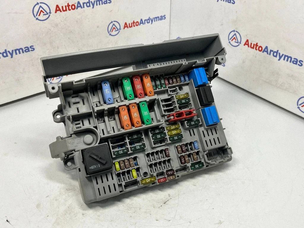 Drošinātāju bloks 6906607