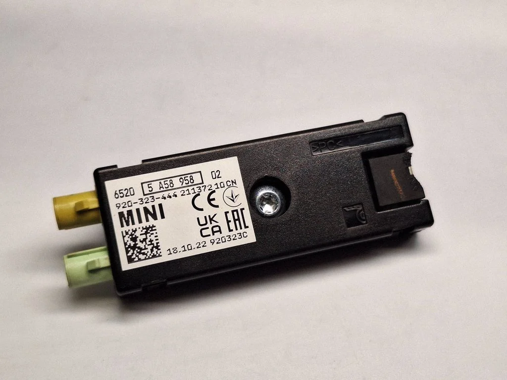 Wzmacniacz antenowy 5A58958 – Mini Cooper J01 Electric (Cooper SE) (2020-)