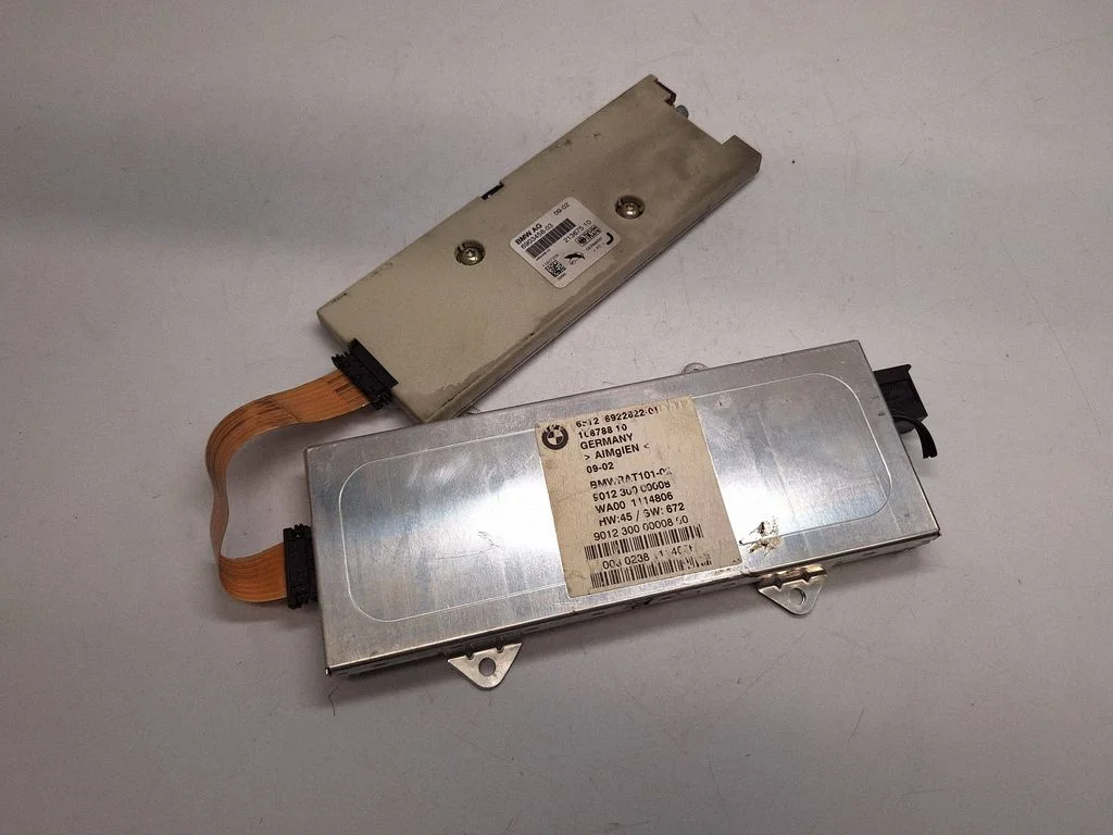 Antenas pastiprinātājs 65206922822