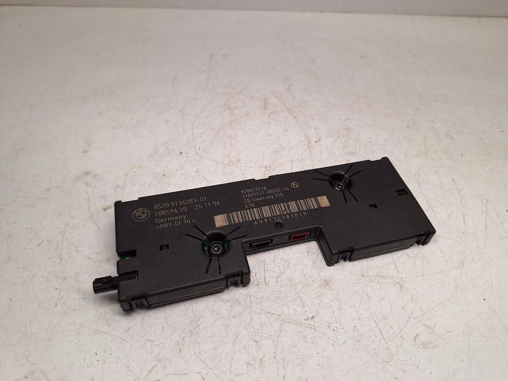 Antenas pastiprinātājs 65209134283