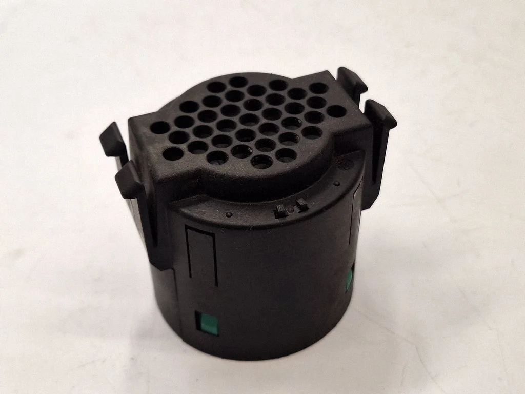 Panel speaker 65818360995
