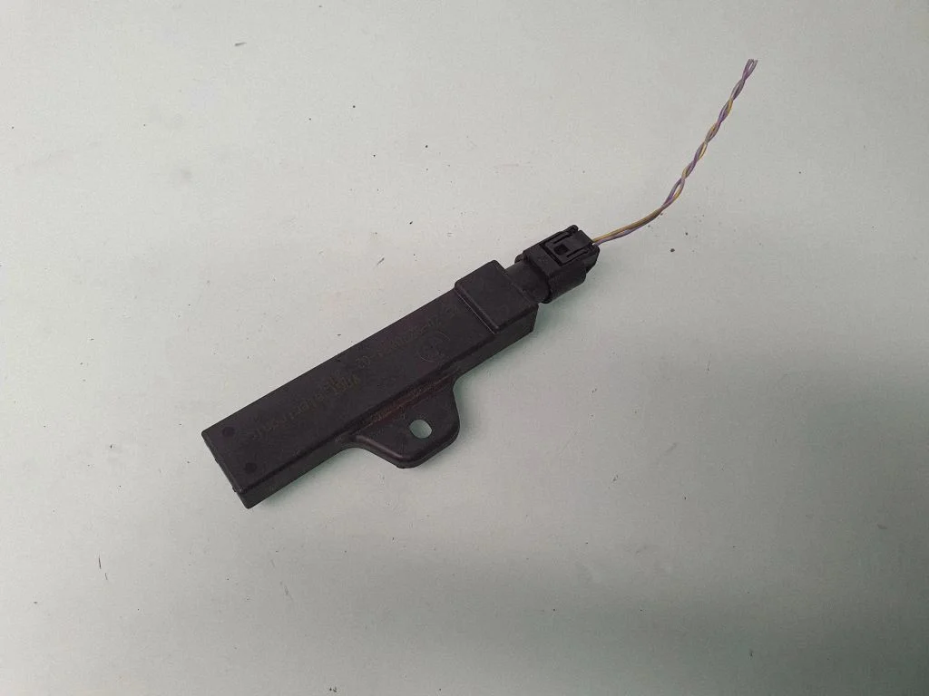 Interior comfort aerial antenna 9220831