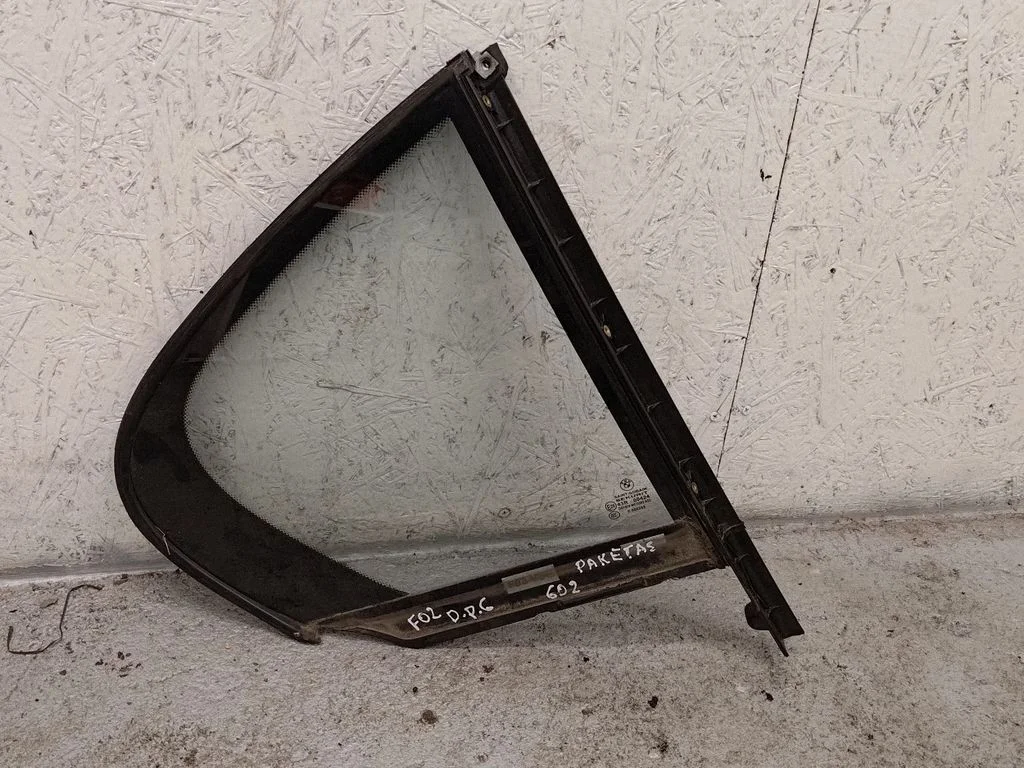 Rear side window 7177854