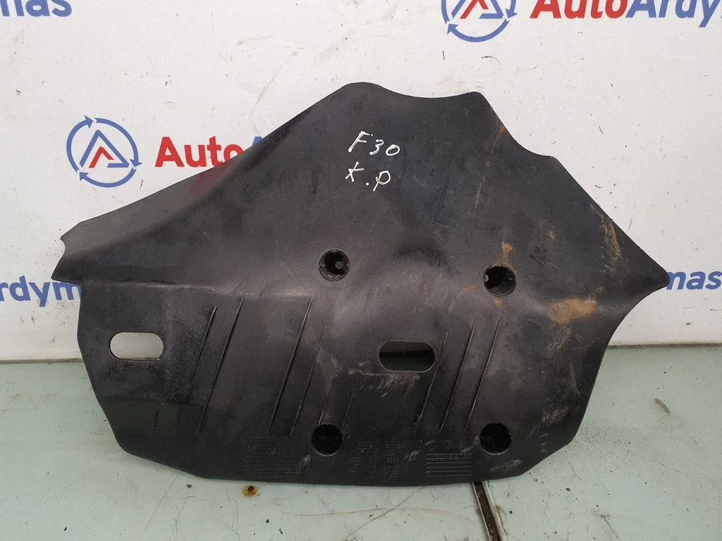 Tagavedrustuse põhjakaitse – BMW 3-seeria F30 F35 F31 (2012-2018)