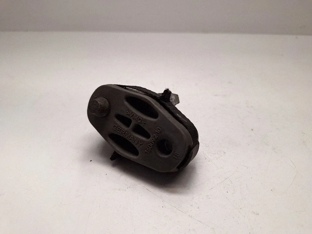 Muffler mount bracket/holder 18208513515
