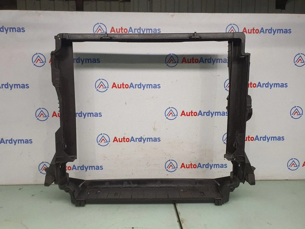 Radiator trim 7586775