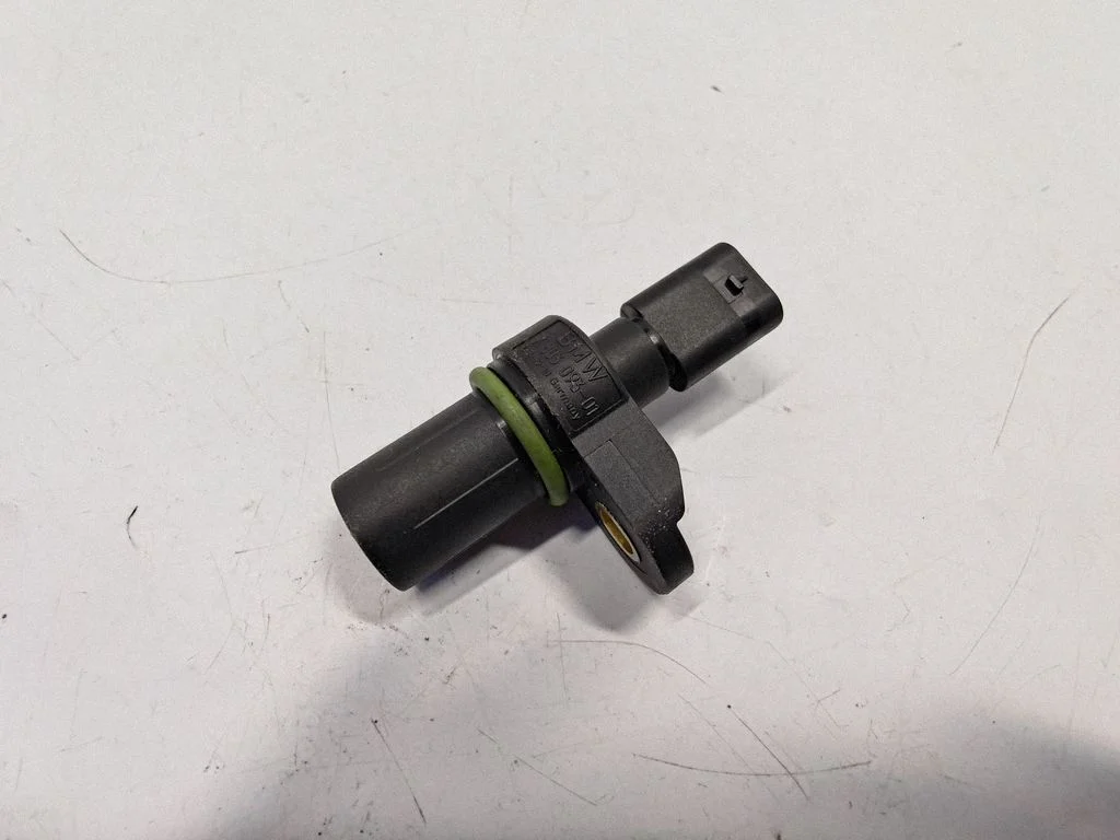 Camshaft position sensor – BMW 3 Series E90 E91 (2005-2012)