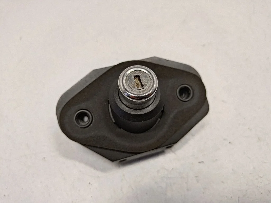 Tailgate exterior lock – BMW 7 Series F01 F02 F03 F04 (2008-2016)