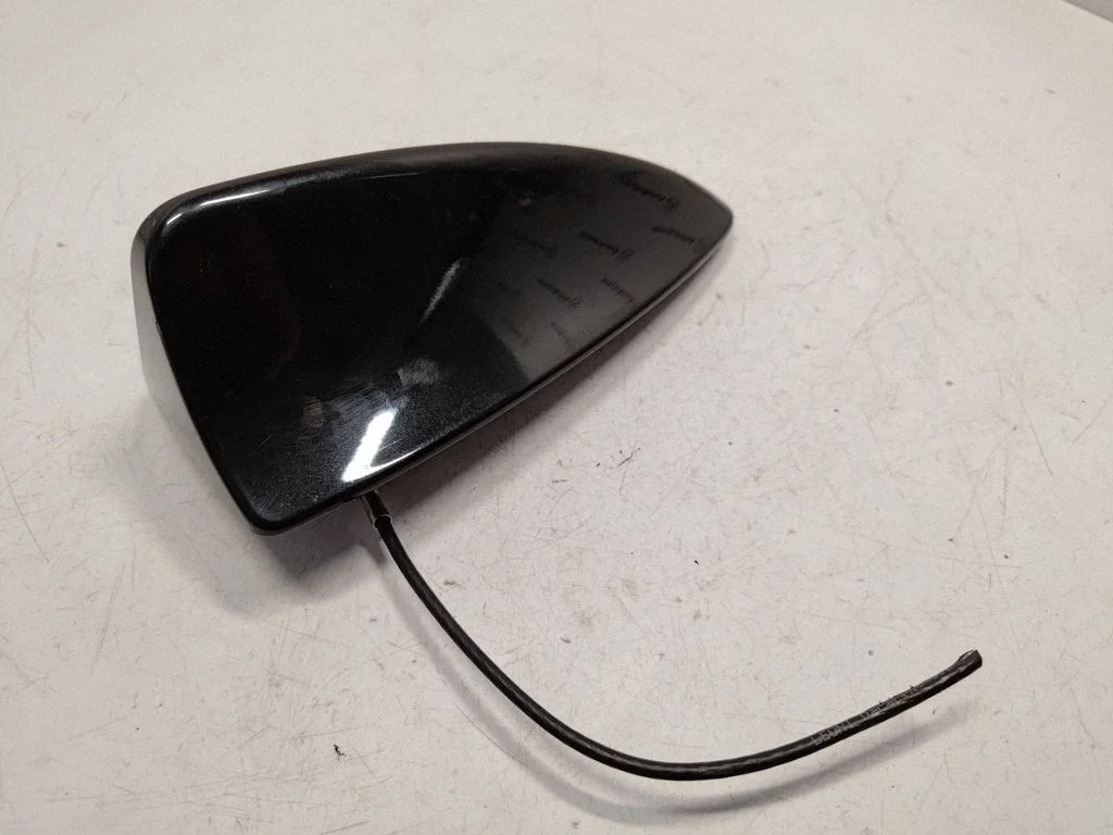 Antenn (GPS-antenn) – BMW 5-seeria E60 E61 (2004-2010)