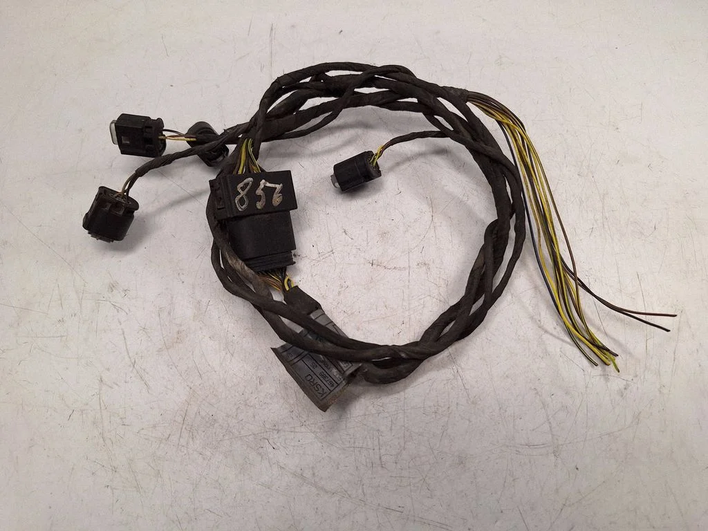 Parking sensor (PDC) wiring loom – BMW 5 Series E60 E61 (2004-2010)