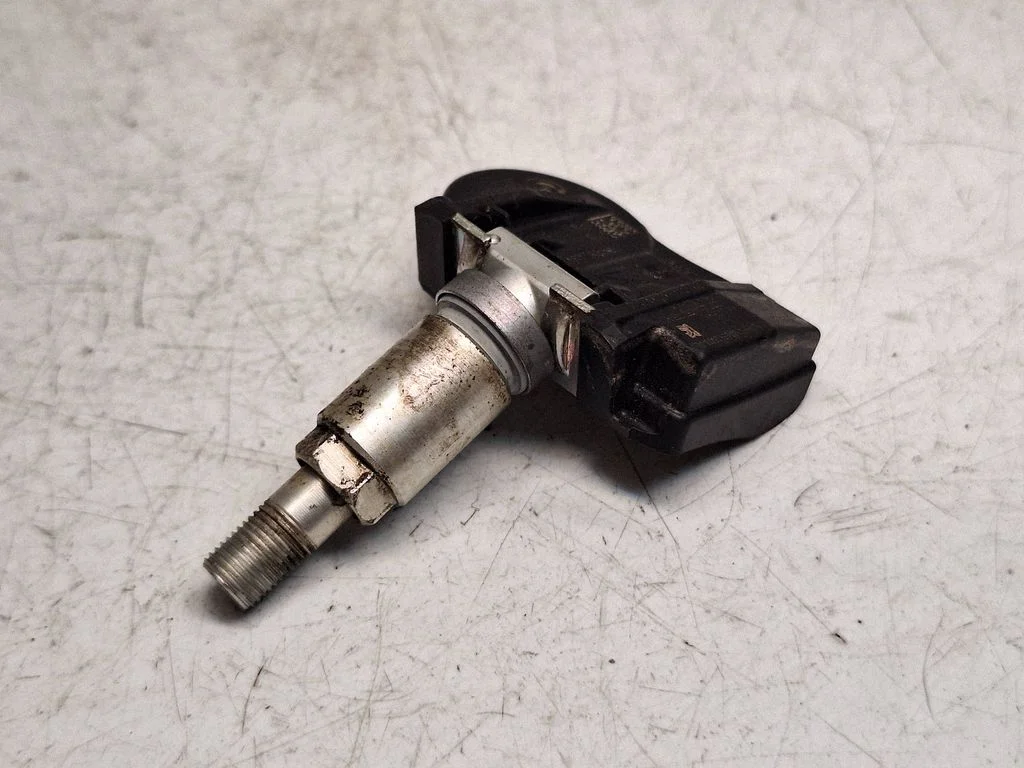 Tire pressure sensor – BMW 3 Series F30 F35 F31 (2012-2018)