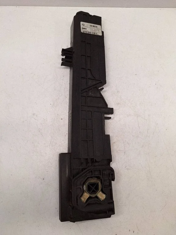 Radiator mount bracket 7600536