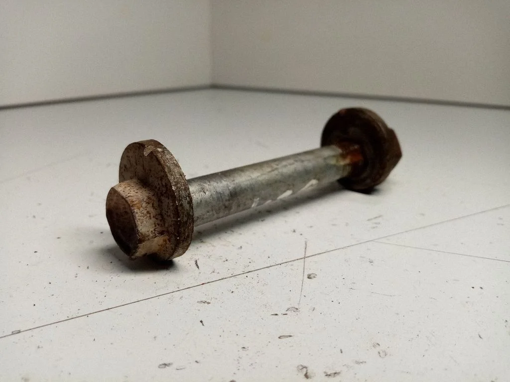 Rear suspension camber bolt 33306760593