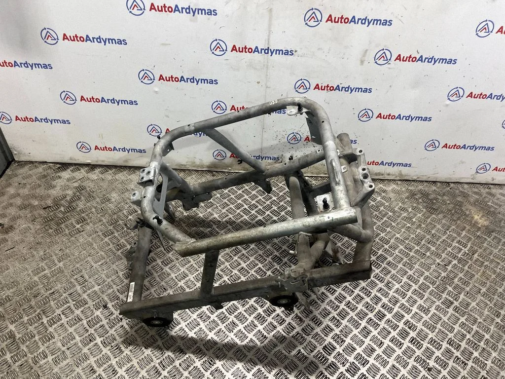 Hibrido/ elektromobilio akumuliatoriaus laikiklis/ kronšteinas