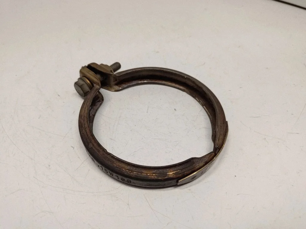 Muffler pipe connector clamp 7620508