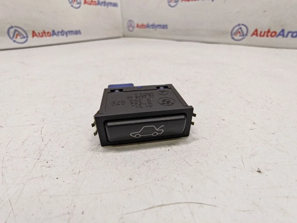Tailgate opening switch – BMW 5 Series E39 (1996-2003)