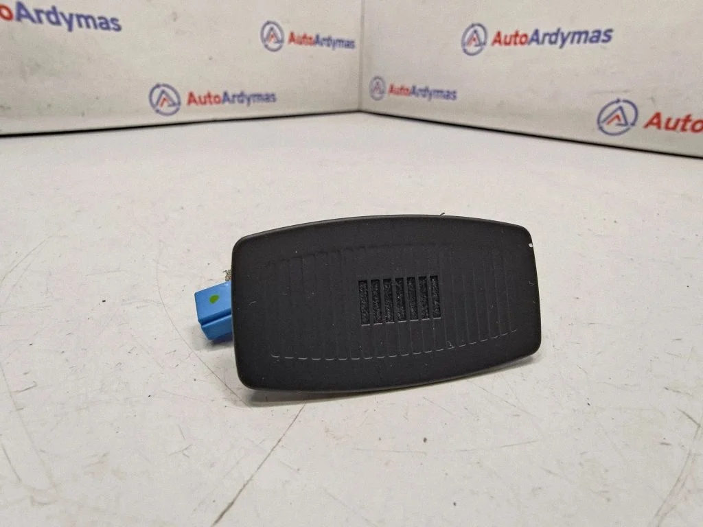 Microphone (bluetooth/phone) – BMW 7 Series F01 F02 F03 F04 (2008-2016)
