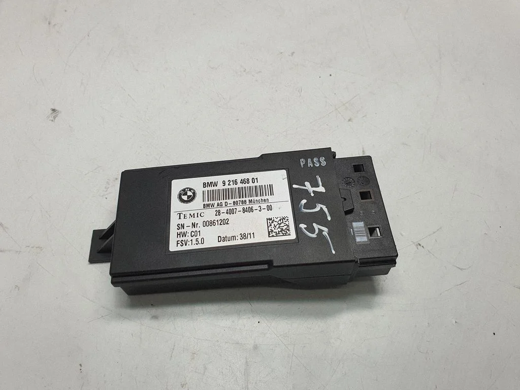 Seat control module 9216468