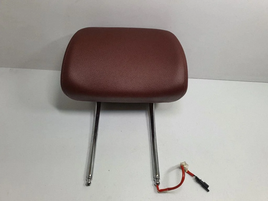 Front seat headrest 9149512