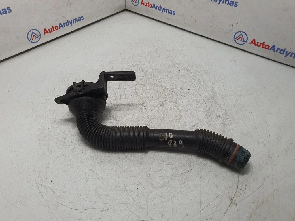 Klaasipesuvedeliku paagi täitetoru – BMW X5 E70 (2006-2013)