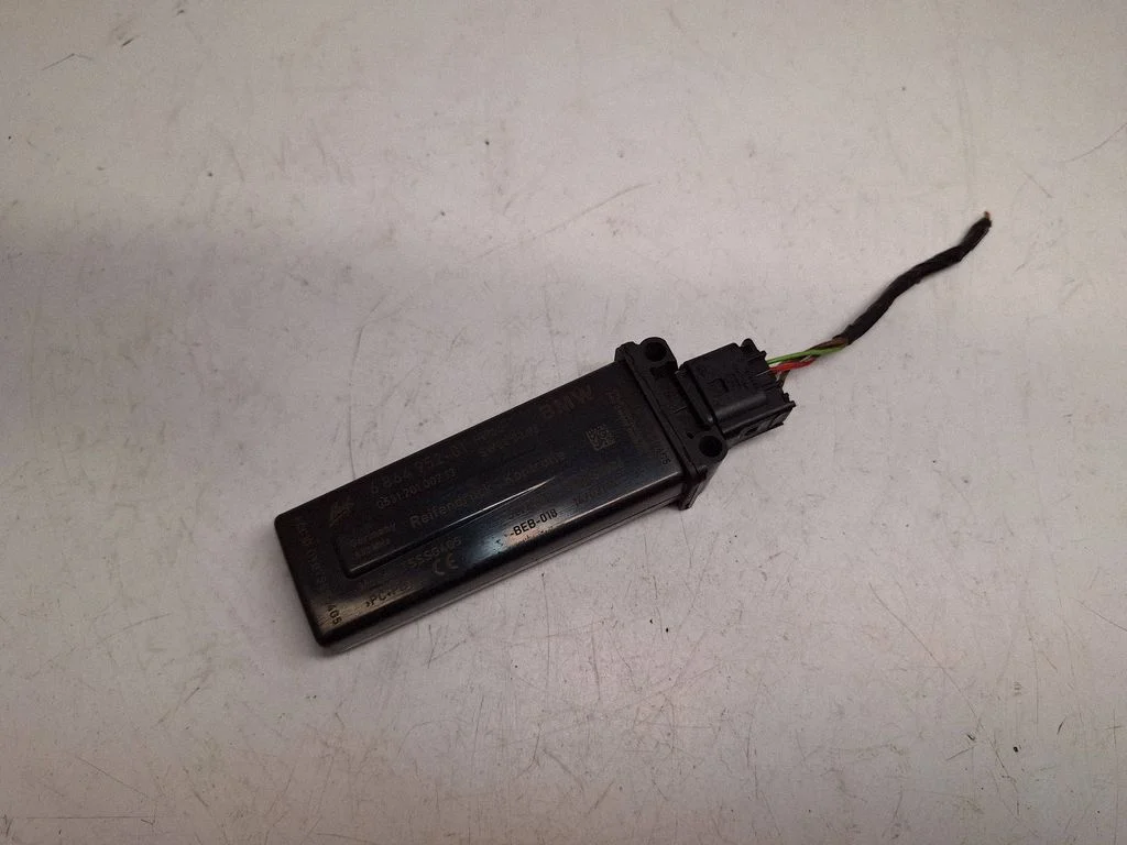 Riepu spiediena vadības bloks 6864952