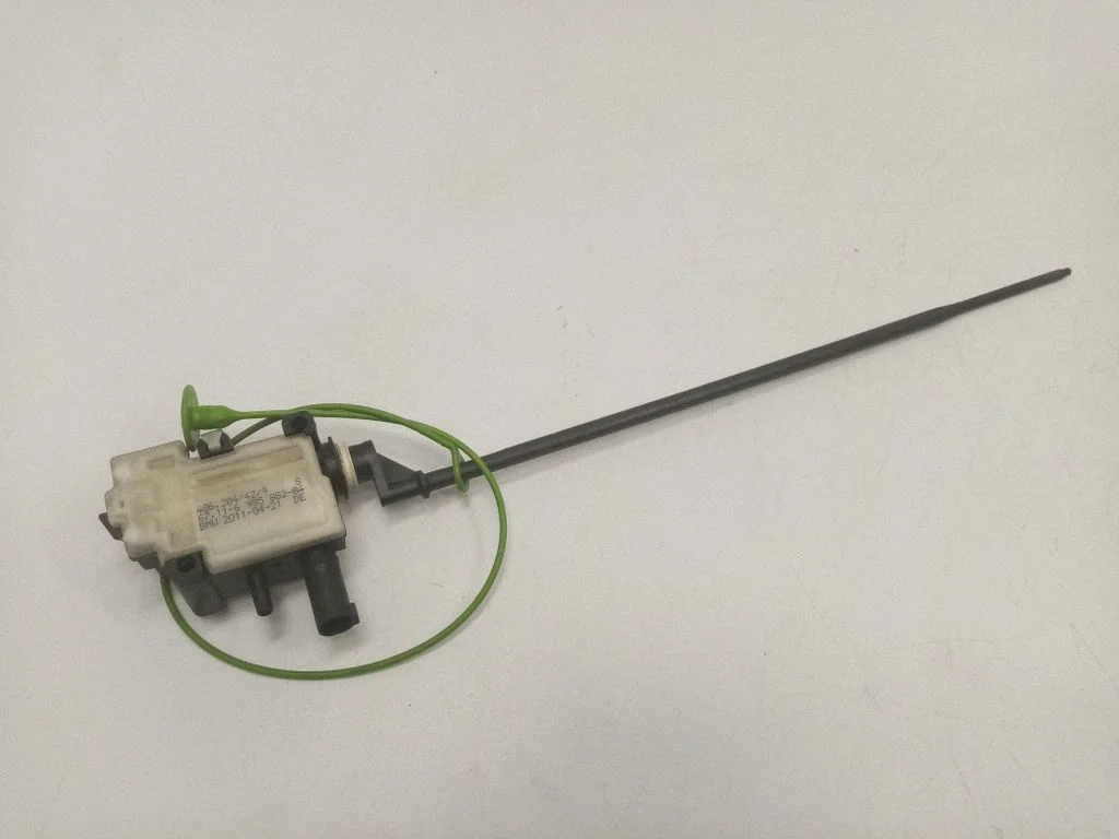 Fuel tank cap lock motor – BMW X5 E70 (2006-2013)