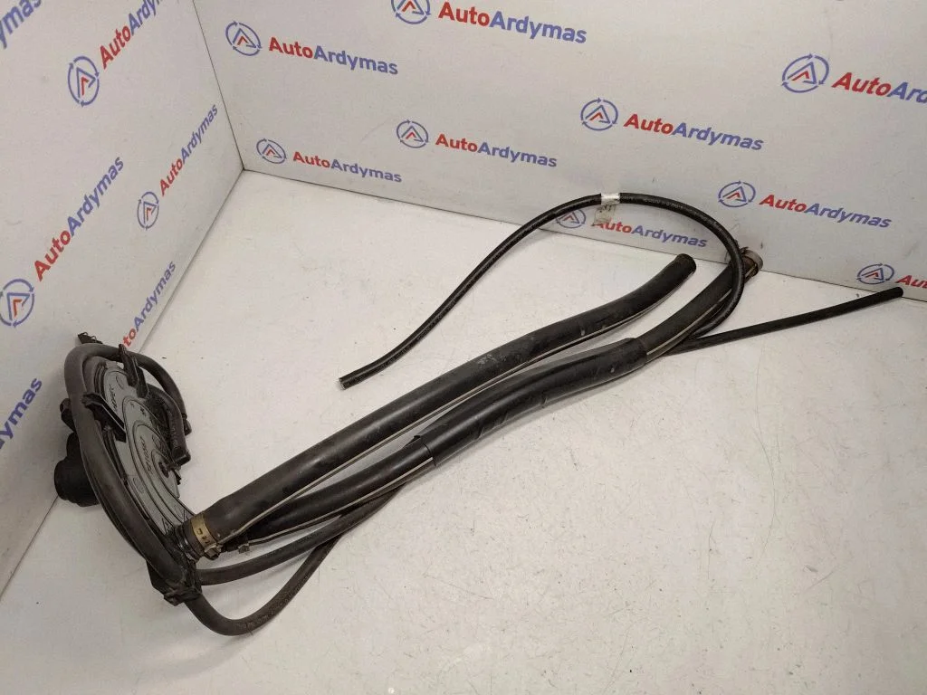 AdBlue skysčio užpylimo vamzdis