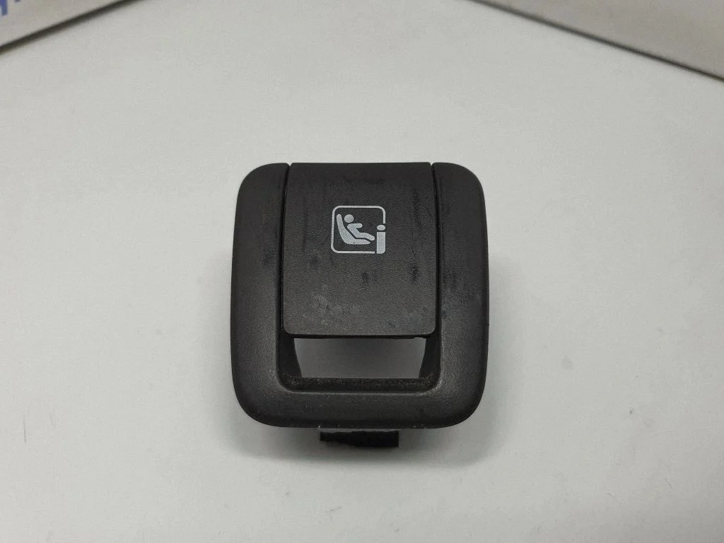 ISOFIX dangtelis