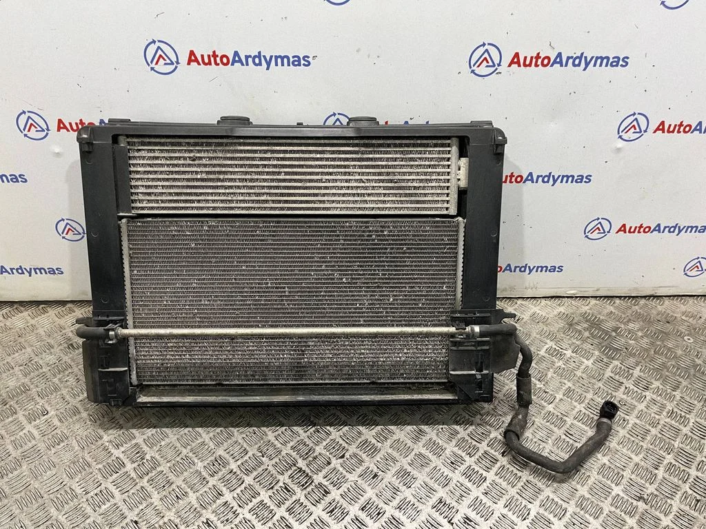 Radiator set 8669004