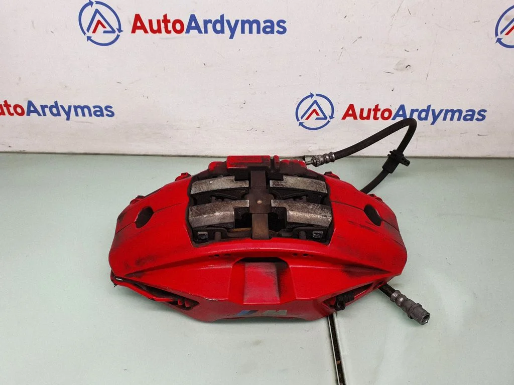Front brake caliper 6897350