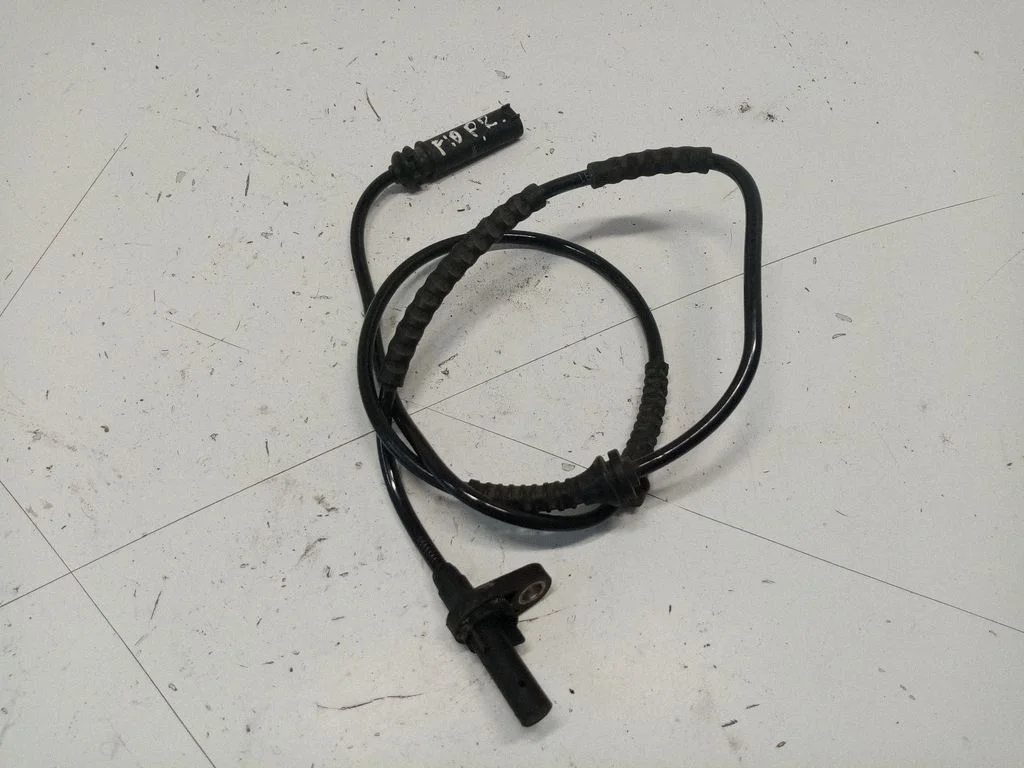 Czujnik ABS przedni – BMW Seria 5 F10 F11 (2009-2016)